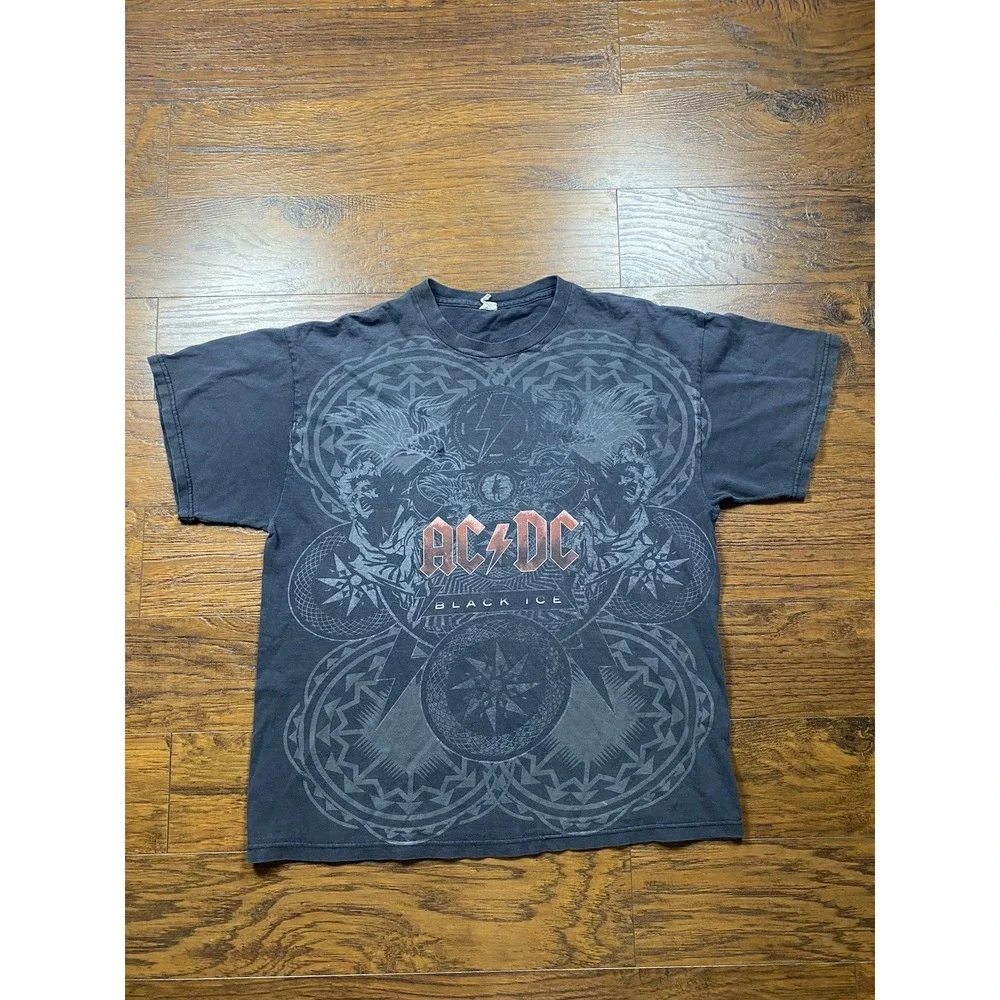 AC/DC 2008 Black Ice Y2K Men's size M concert music album tshirt ACDC Thrashed